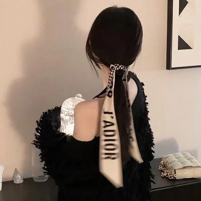 遇刺为生的女人